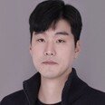 송유근 기자 사진