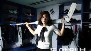 하키 국대 ‘골리’의 야구 ‘포수’ 도전… 신소정 “팀 스포츠 아드레날린 잊지 못해”[이헌재의 인생홈런]