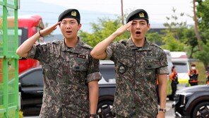 군복무 마친 BTS RM·뷔 “기다려줘 감사…빨리 무대 복귀할 것”