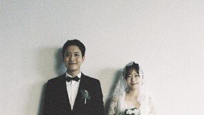 가수 조형우, ‘무한도전’ 막춤 김윤의 작가와 결혼…“늘 우비처럼 지켜줘”